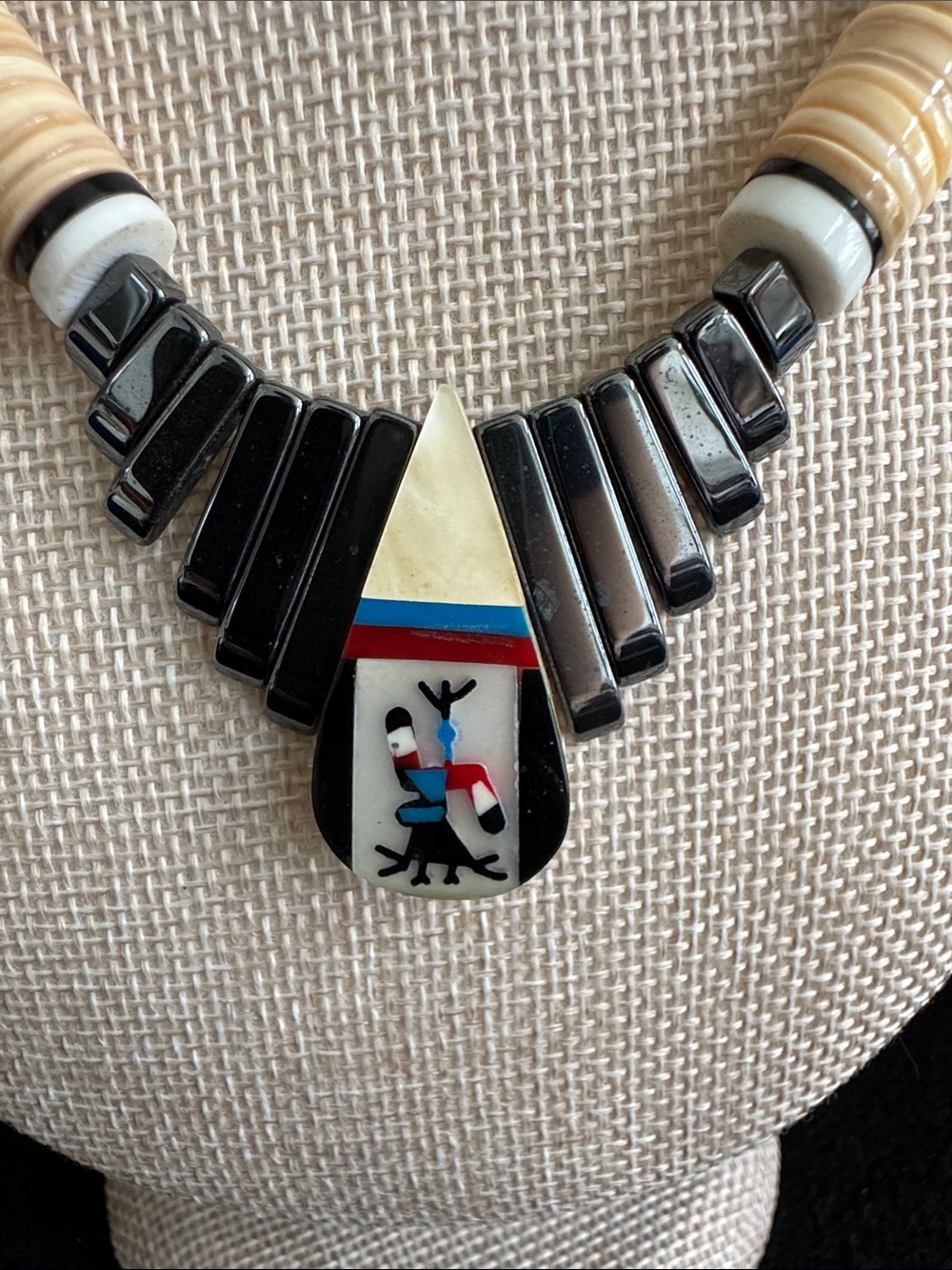 VTG Inspired Zuni-Style Mosaic Inlay Pendant Necklace Hematite Fan - Picture 2 of 6